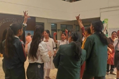 holi-2