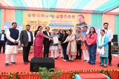 588206231_18207065257315471_2780572169886335457_n